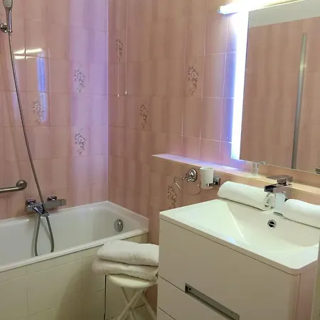 Apartment Agence Anthalia - Les Jardins De Saint Louis 2p *
